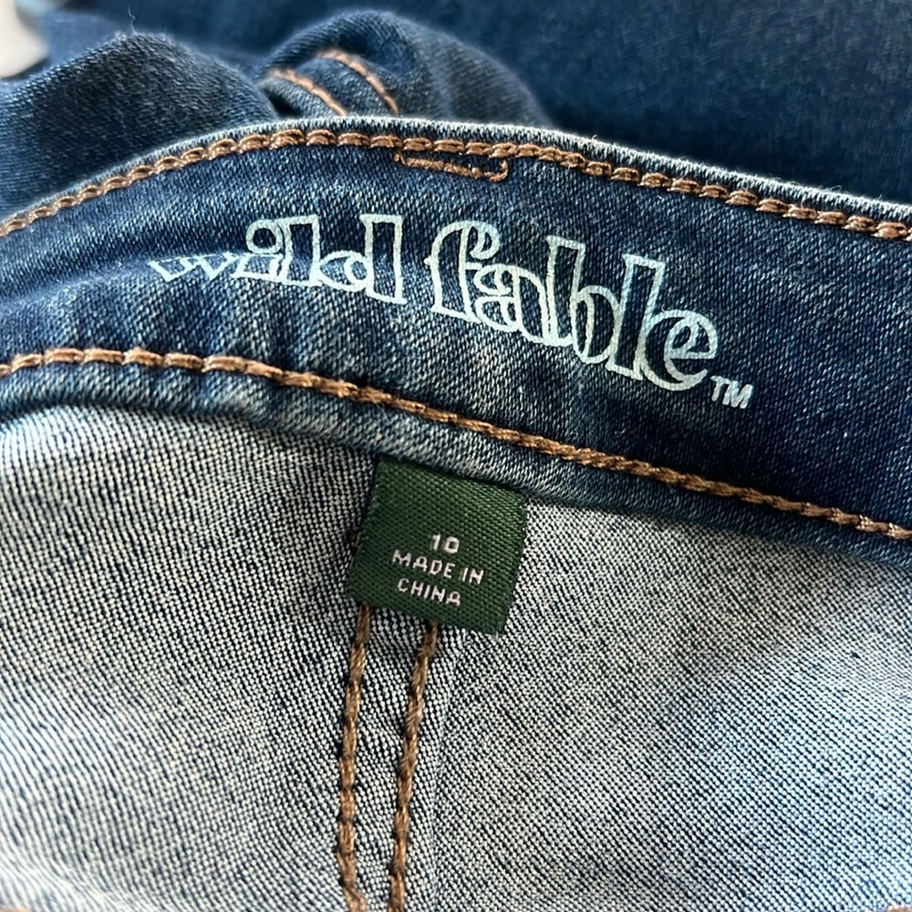 Wild fable Stretchy skinny jeans dark blue so comfy just not wearing them now